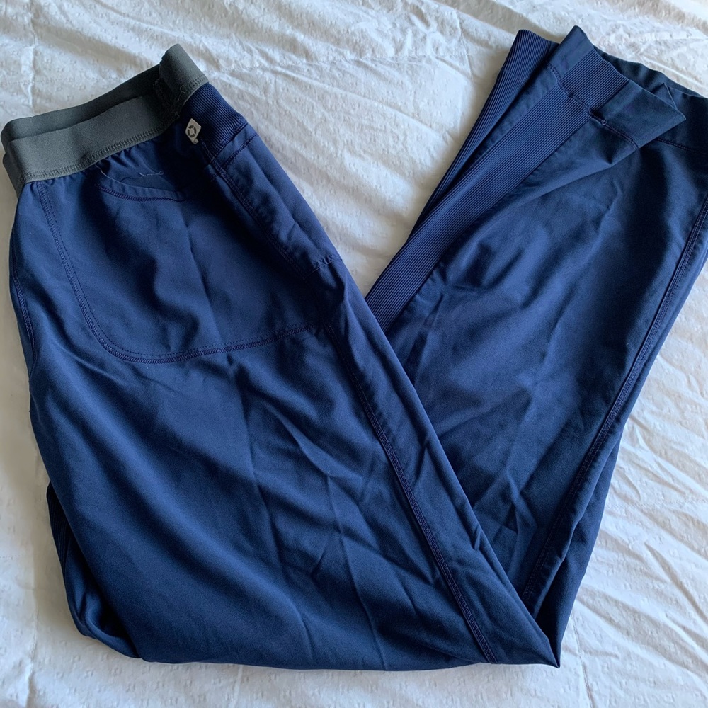Scrub pants